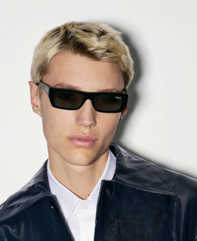 Monture Vogue Eyewear disponible chez l’opticien L’Habilleur de Regard à Pechbonnieu